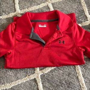 Boys size 4t under armour shirt